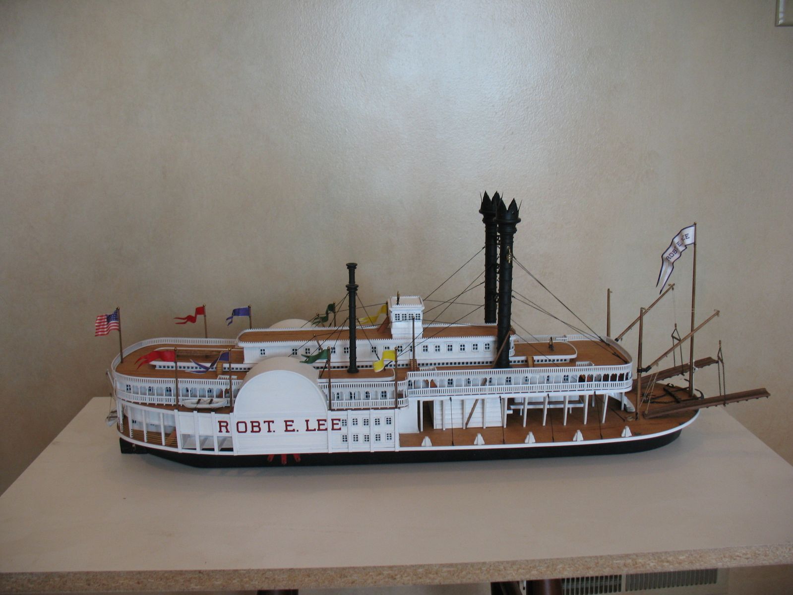 Robert E. Lee river boat Amati - Nautical Research Guild's Model Ship World