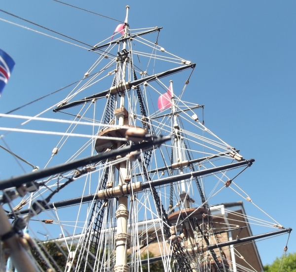 Foremast from below.