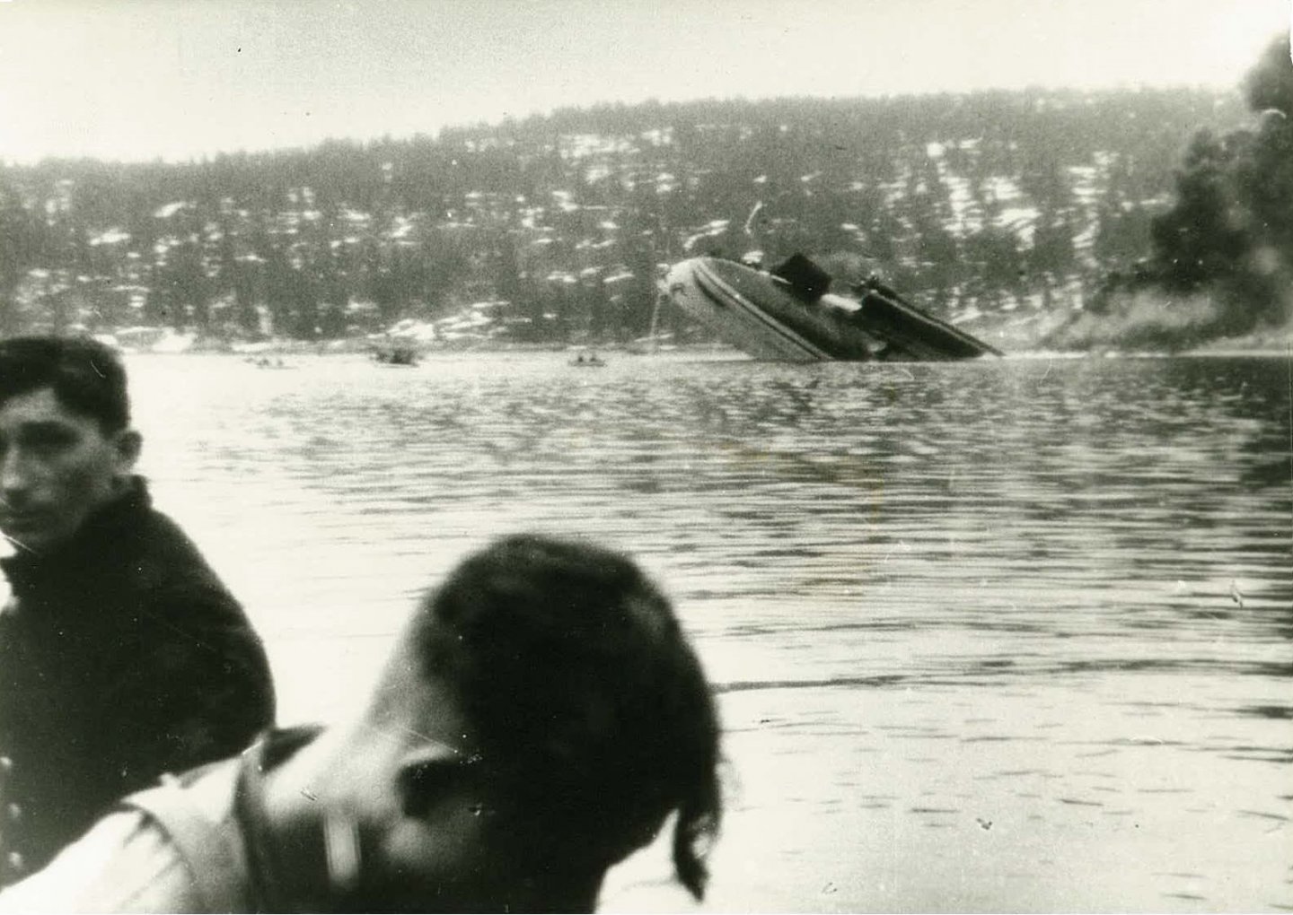 German_soldiers_and_Bl%C3%BCcher_sinking.jpg
