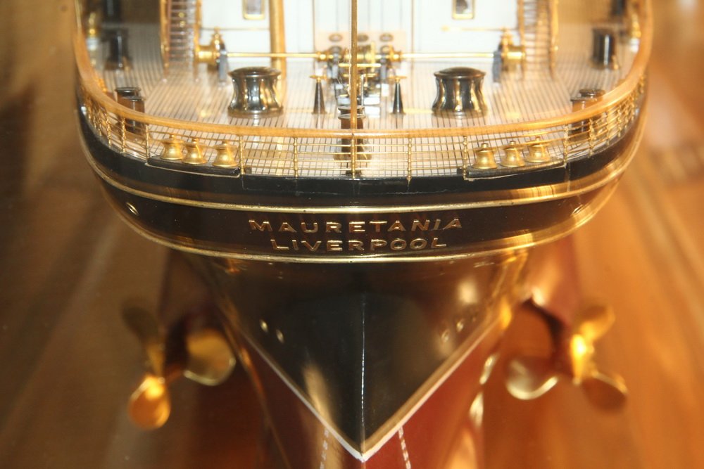 Lot 107 - MONUMENTAL BOARDROOM CASED SHIP MODEL ON STAND - The Great RMS "Mauretania", built for Cunard