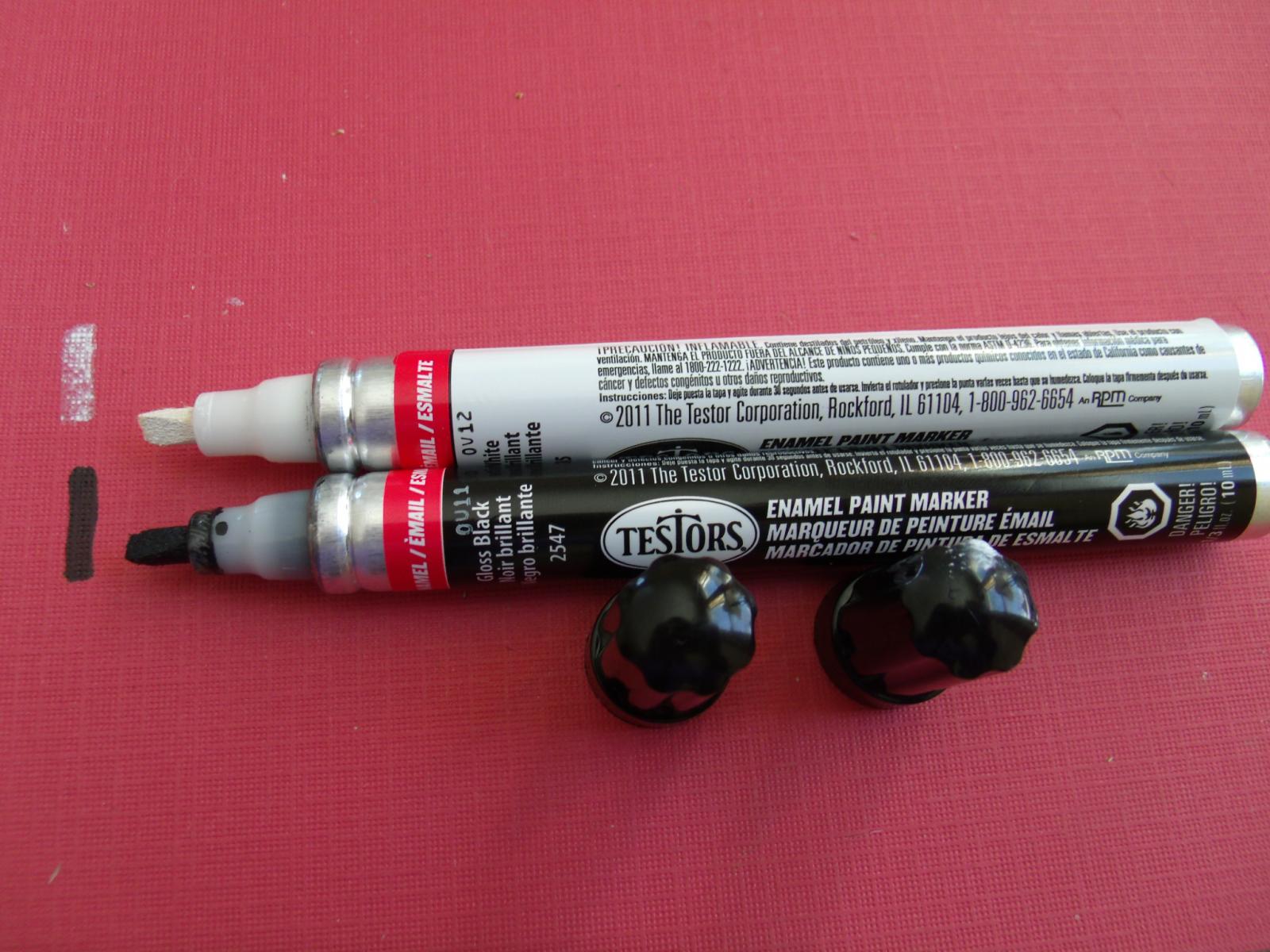 Testors Enamel Paint Marker - Flat Black