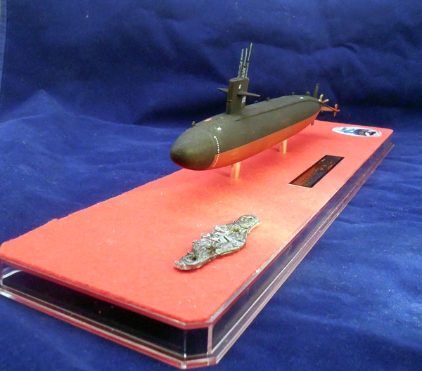 Submarine resin kit of SSBN Yankee-I class 1/350 scale 