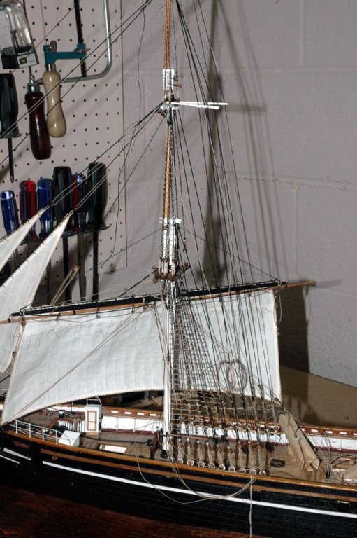foremast and fore sail.jpg