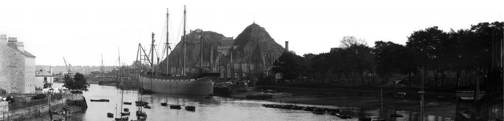 Dumbarton_Shipyard_Dumbarton Rock and castle_MI.jpg