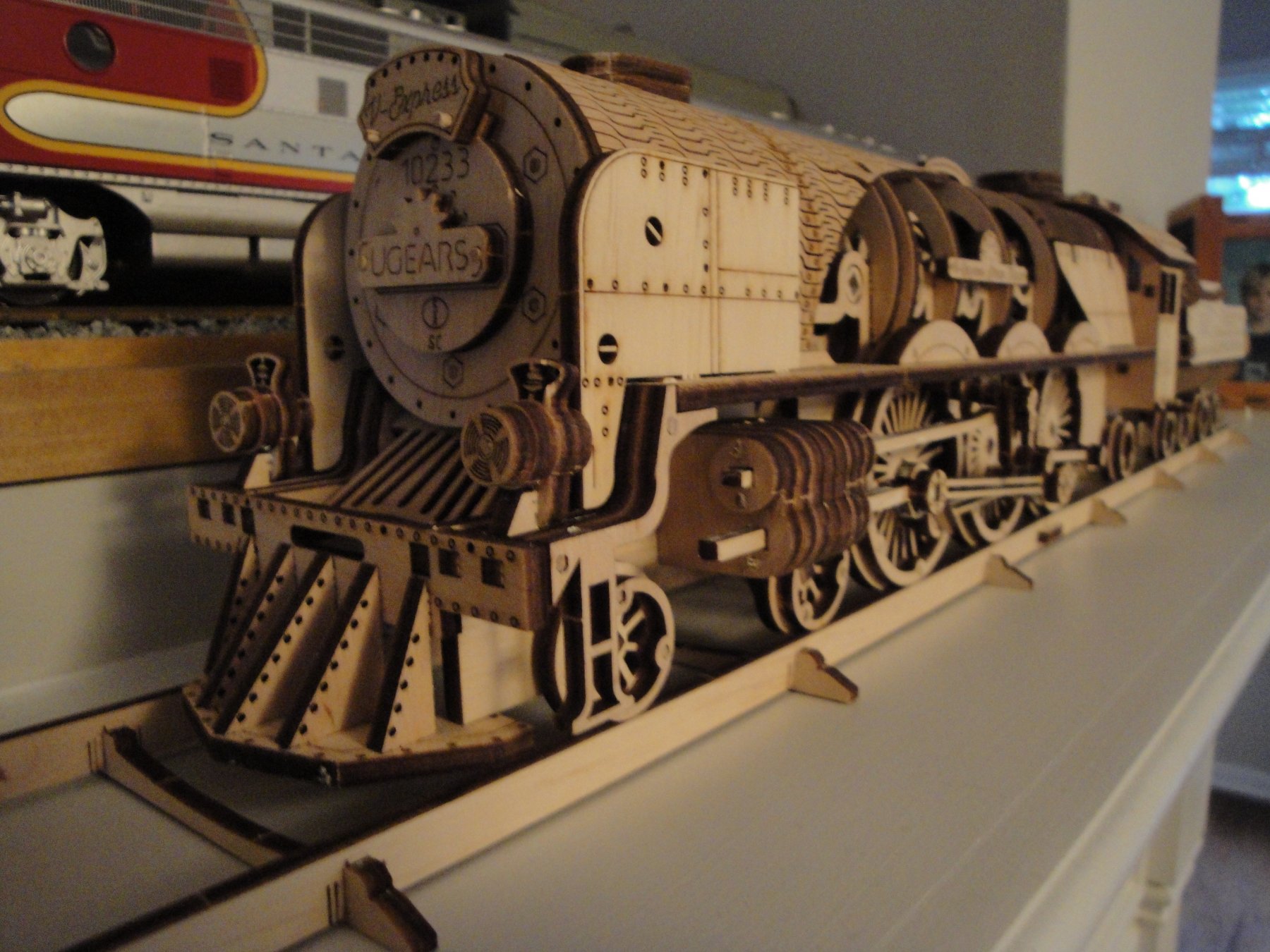 流行り Ugears ユーギアーズ V-Express Steam Train with Tender V-Express蒸気機関車 鉄道模型  ENTEIDRICOCAMPANO