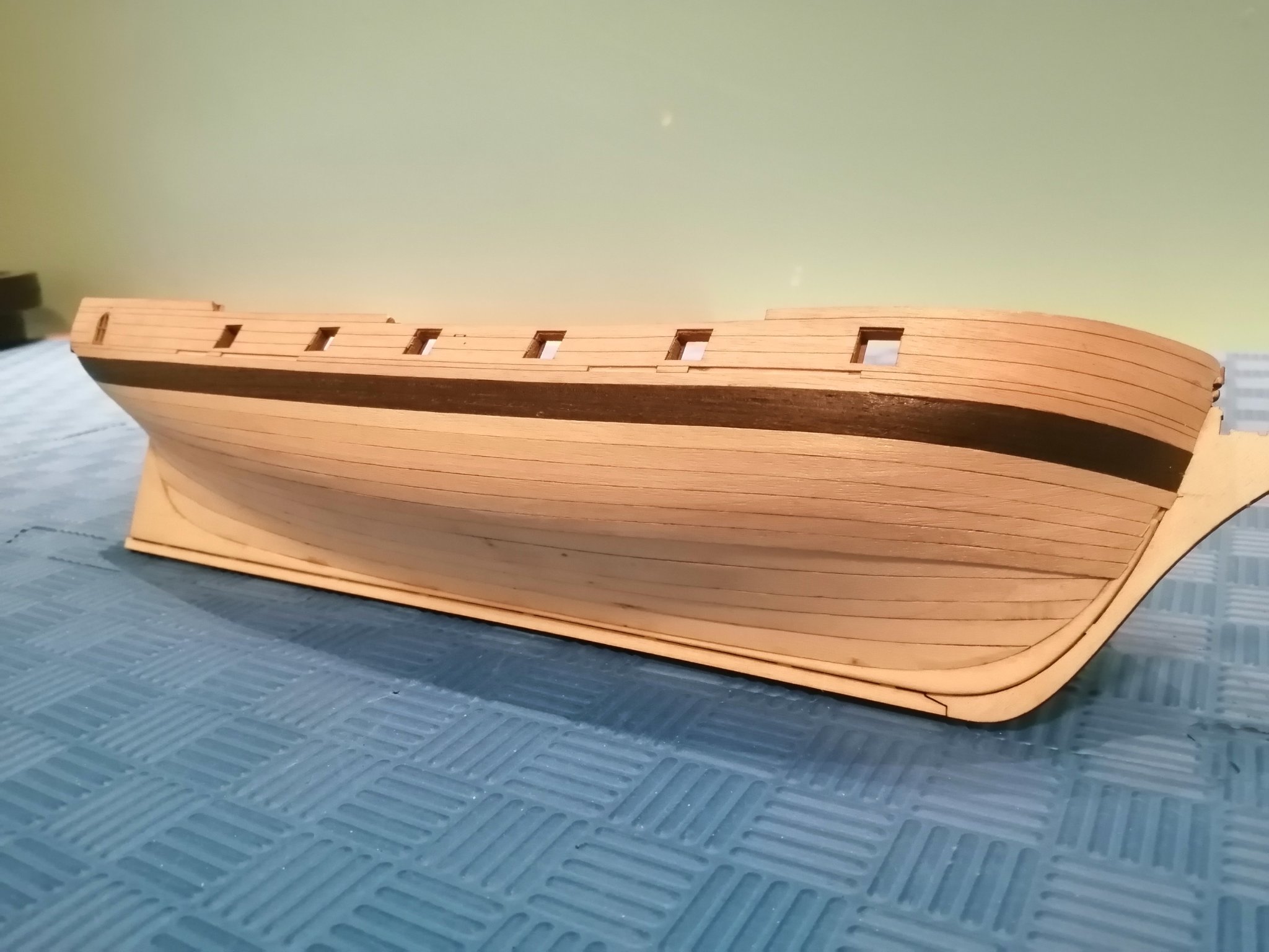 planking a model yacht hull