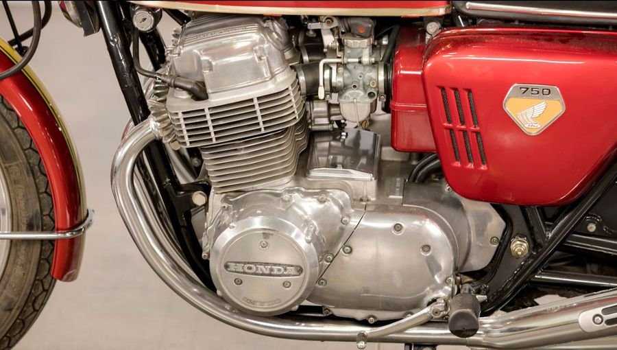 1969-Honda-CB750-Sandcast-F157-Las-Vegas-2019-Mecum-Auctions-L-engine-detail.jpg.c9fadda617a886bd114ab67c9ee4333a.jpg