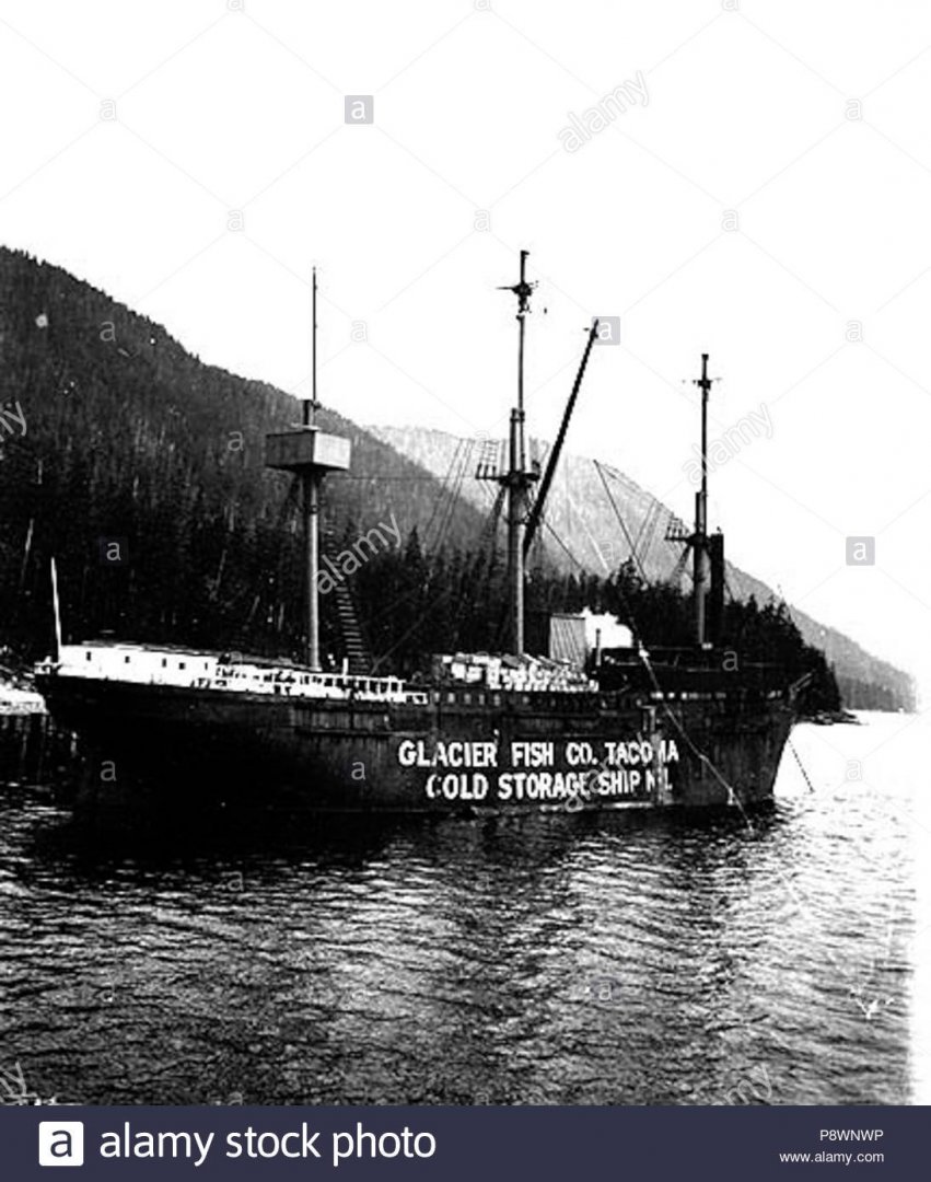 82-cold-storage-cannery-ship-glory-of-the-seas-in-wrangell-narrows-alaska-1917-cobb-235-P8WNWP.jpg