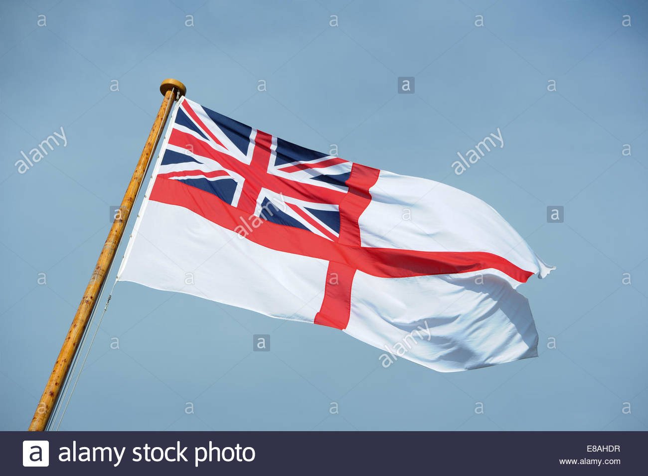 royal-ensign-flag-flying-in-the-wind-against-a-blue-sky-E8AHDR.jpg.888f9745e524180070922d8668208d61.jpg