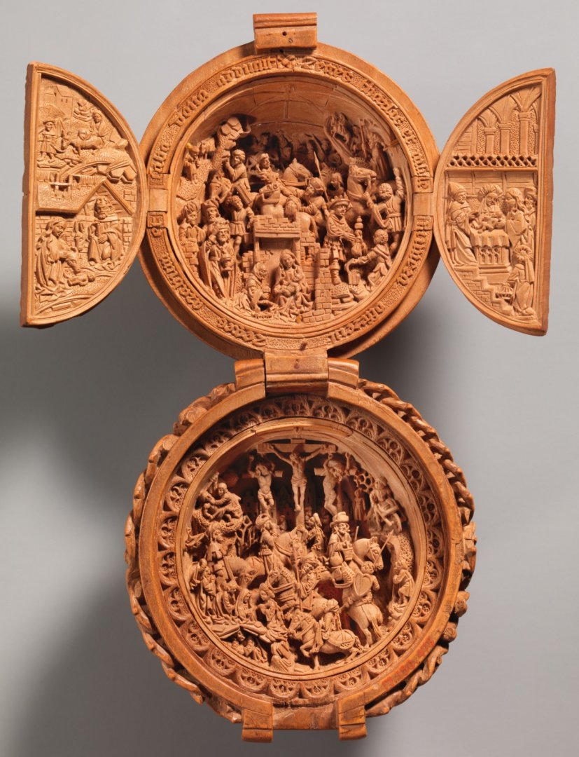 Prayer_Bead_with_the_Adoration_of_the_Magi_and_the_Crucifixion_MET_DP371962.jpg