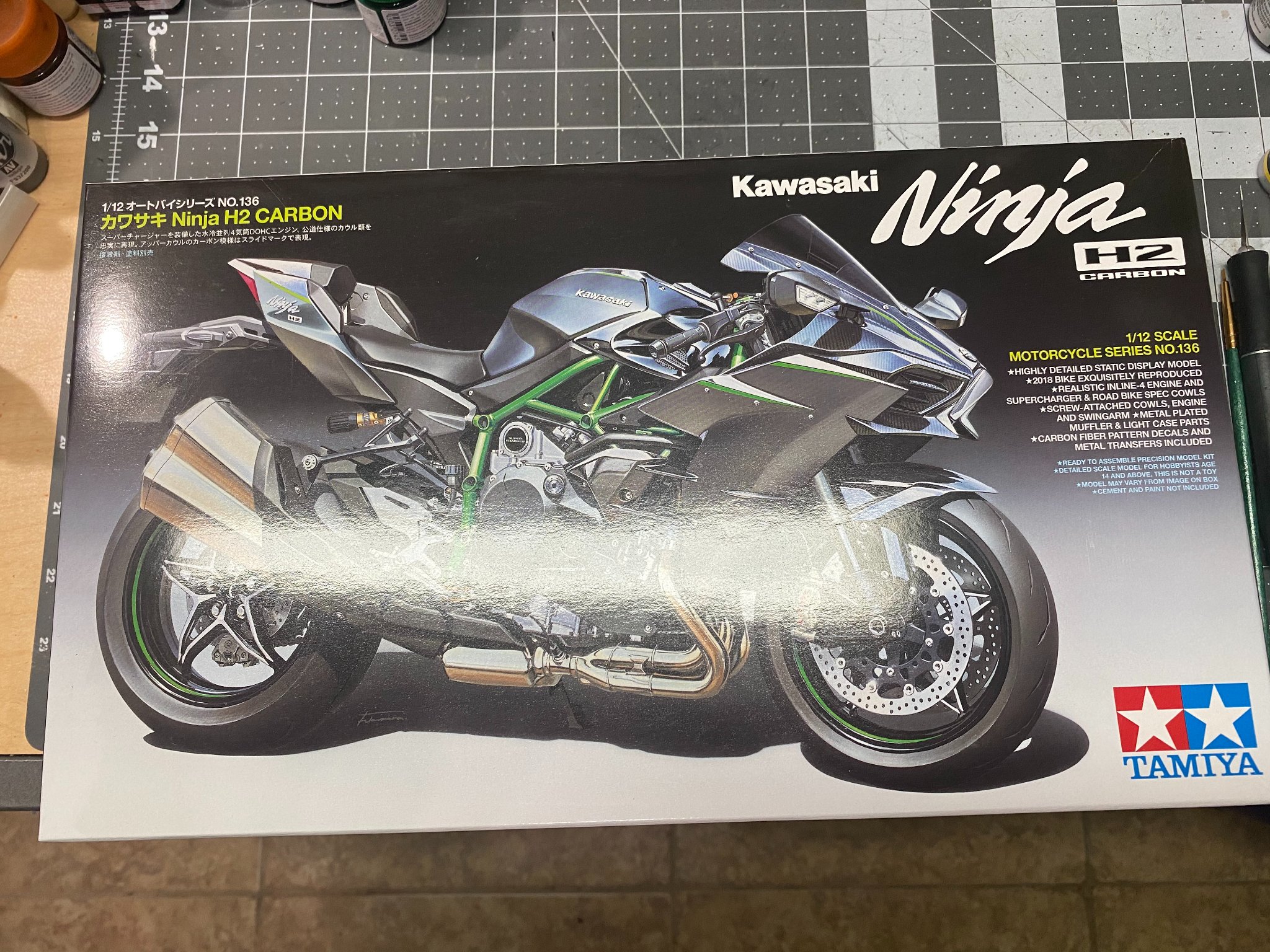 FINISHED - Kawasaki Ninja H2 Carbon - Tamiya - 1:12 Scale - Non 