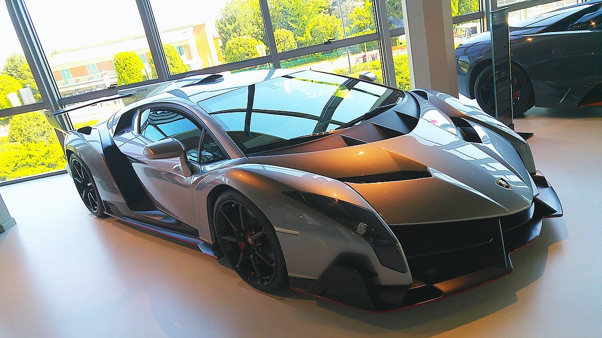 1200px-Lamborghini_Veneno.jpg.92a0055cf77686c0b8c50edf4dcd2a18.jpg