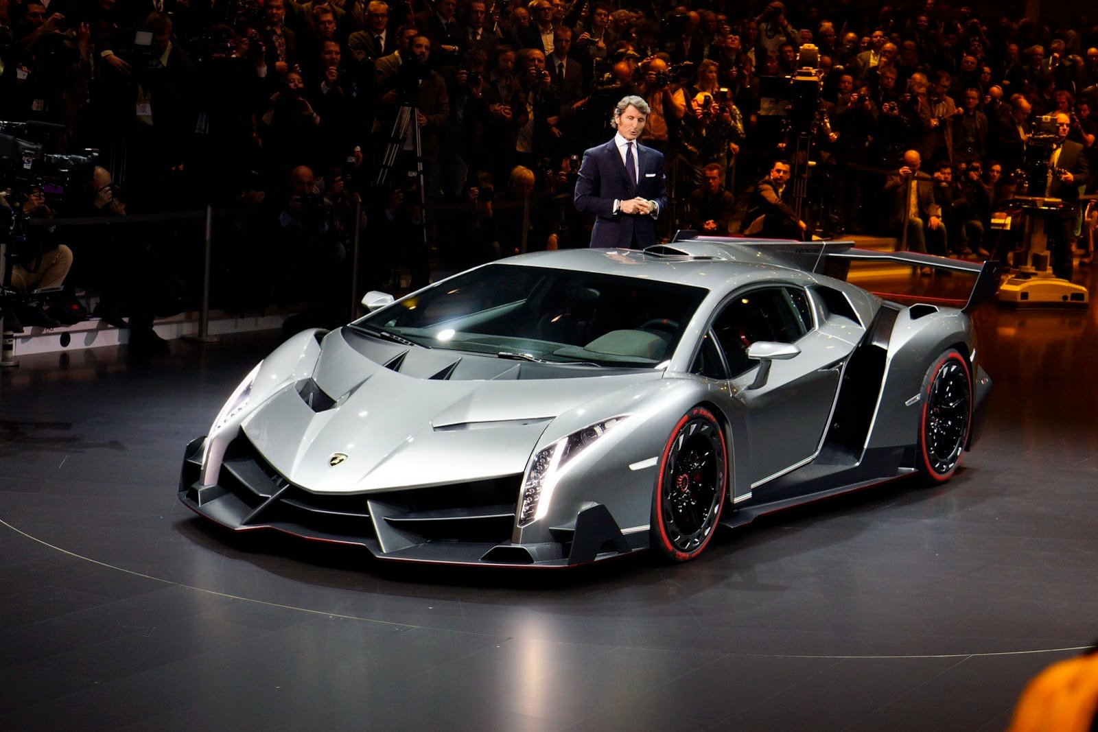 Lamborghini Veneno - Fujimi - 1:24 Scale - Non-ship/categorised