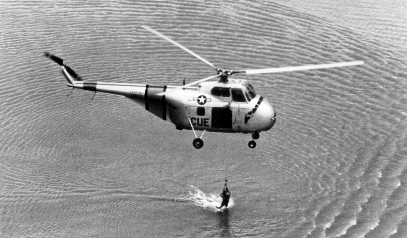 2.2.2_McCONNELL-Joseph-C.-Jr.-Captain-USAF-rescued-from-Yellow-Sea-by-Sikorsky-SH-19B-3rd-Air-Rescue-Group-12-April-1953..jpg.871c47b38fdf3d70618e1d4f1bcfa8b7.jpg