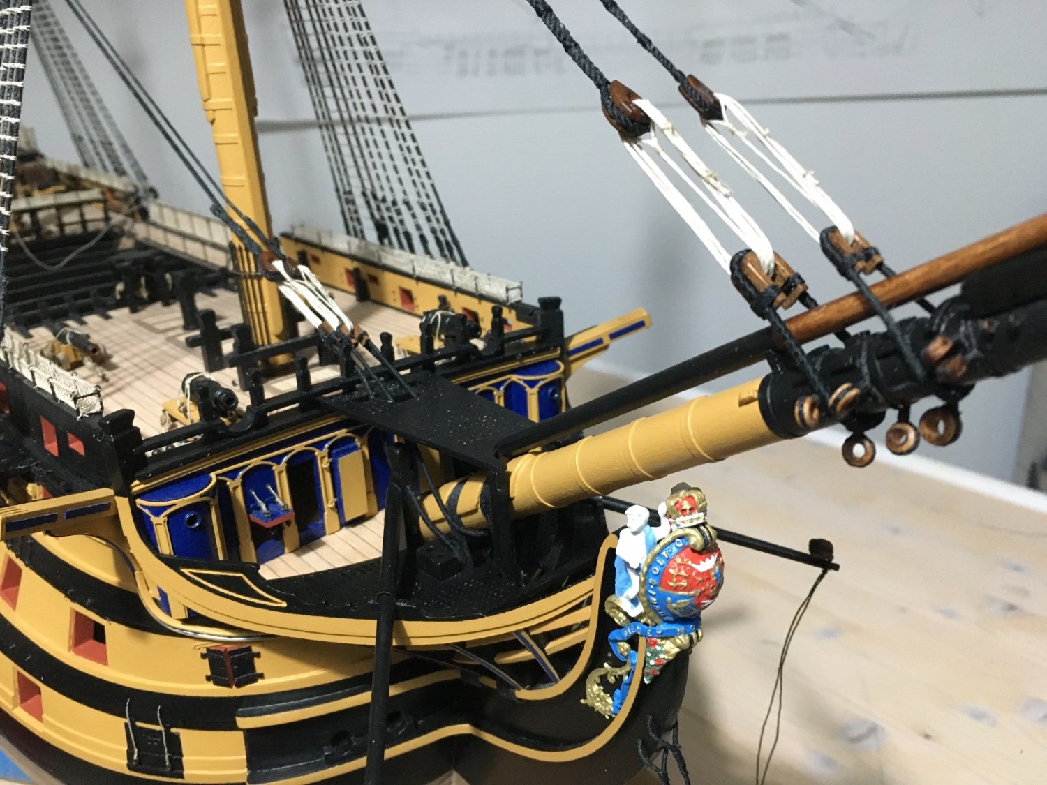 HMS Victory 1805 by Robert29 - FINISHED - Caldercraft - Scale 1:72