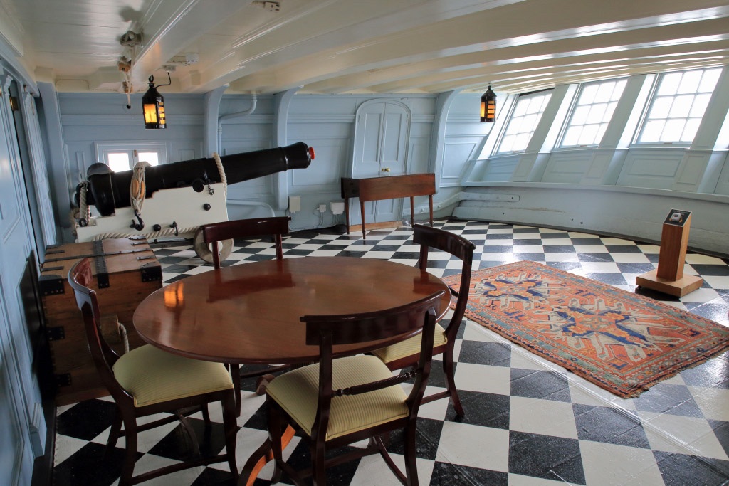 13portsmouth-hms-victory-great-room-or-nelsons-day-cabin-aft-end-upper-gun-deck.jpg