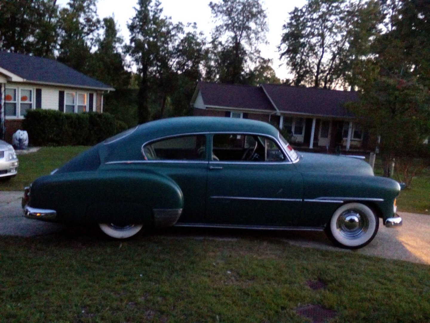 1951-chevrolet-fleetline-deluxe-35l-inline-6-3-on-the-tree-5.jpg