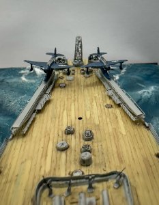 USS Missouri Revell 1/535 planes