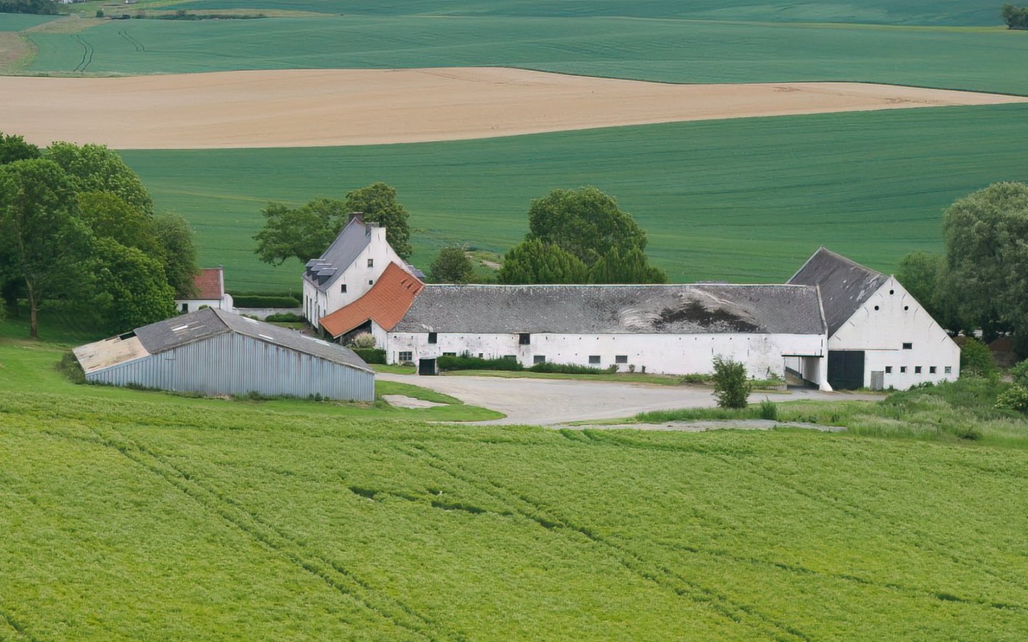 Le Haye Saint Farm-Edit.JPG