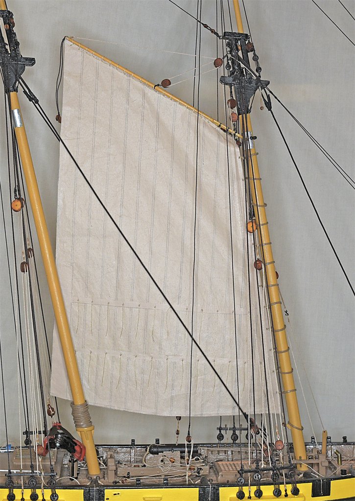 Foresailrigging6.jpg.dbef698ee19c03187dfa062a464b0866.jpg