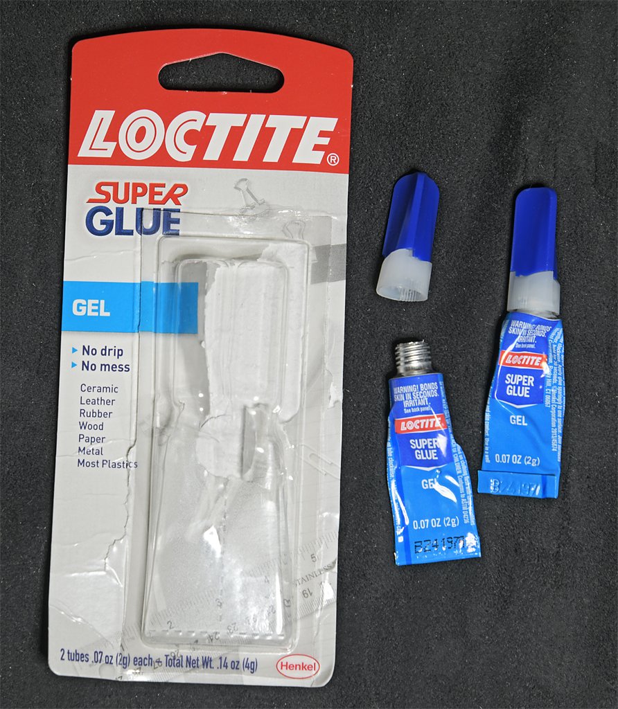 Superglue.jpg.db32e0eea52eb7443bfc66d8013cced2.jpg