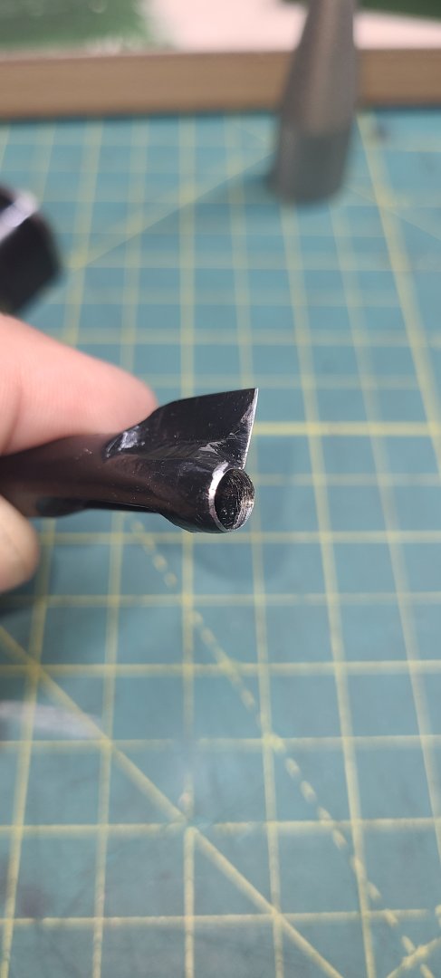 Buttonholepunch.thumb.jpg.e1219c983164e995a3b7928cfb9cb21f.jpg