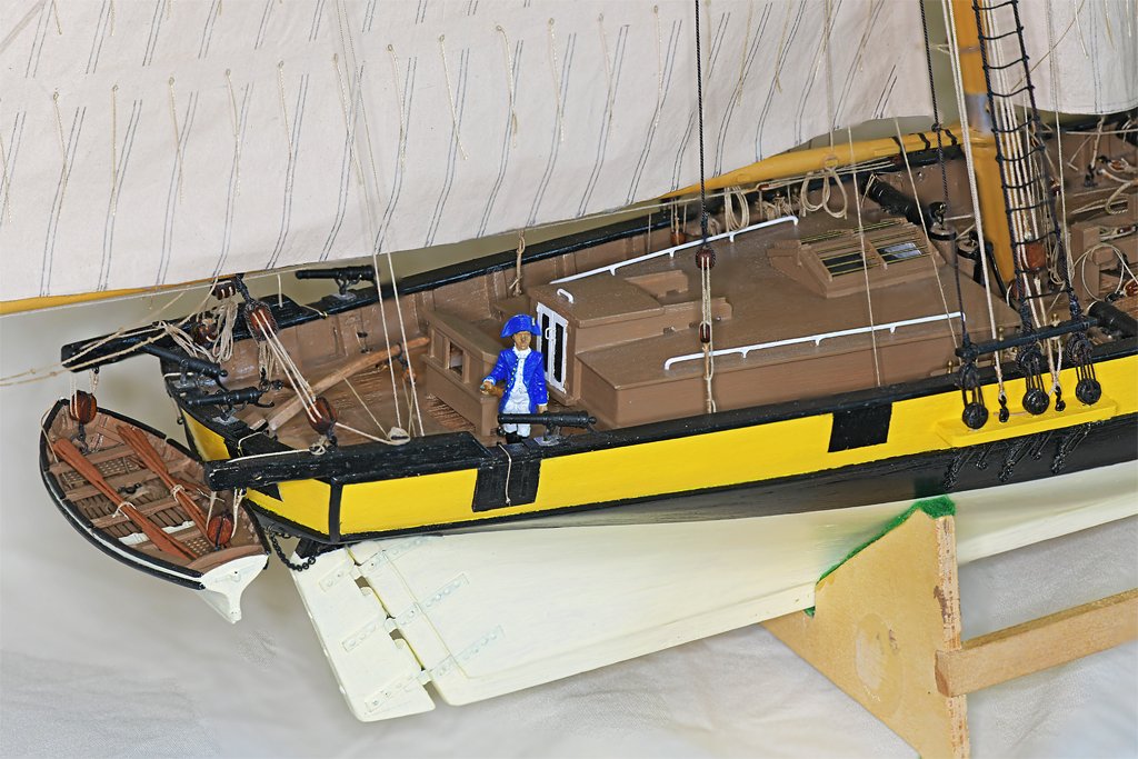 Stbdquarterdeck.jpg.65e8f2b2efa7a258667ff746a03d4d48.jpg