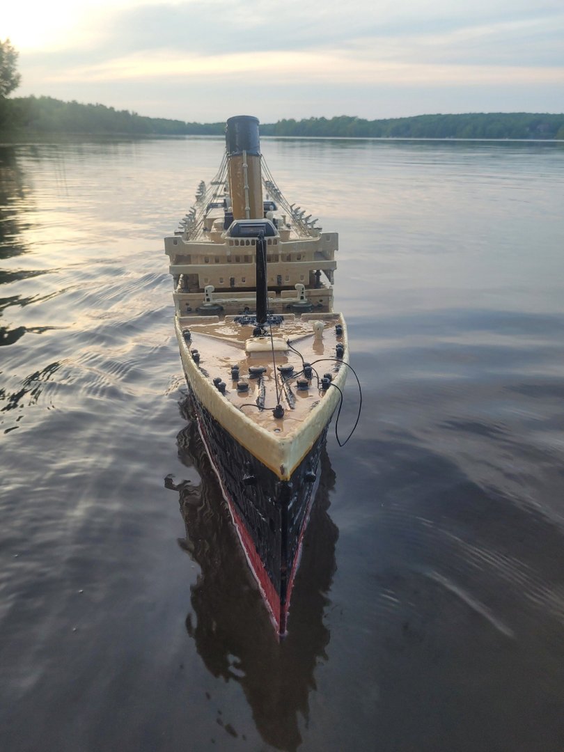 Titanic test Float 3.jpg