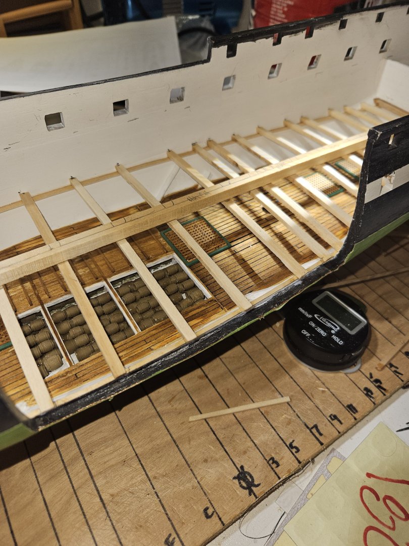 BerthingDeck_Beams_Midship.thumb.jpg.8d0a38967be4e975cc2594bcf073b63f.jpg