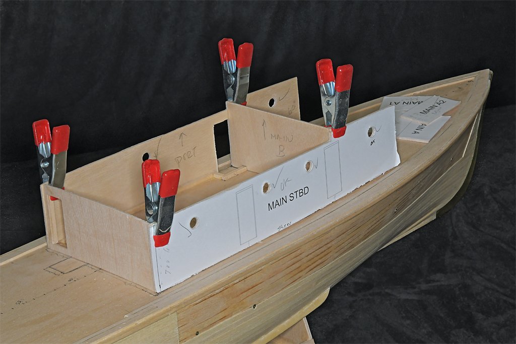 Deckhouse4.jpg.f2e0438dbfefba587480a2a5b84e073f.jpg