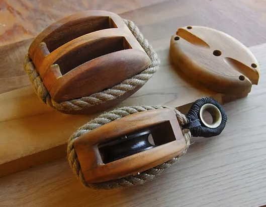 Ropestroppedblocks.jpg.cc5eee6f4e15047922d2c11c0602091f.jpg