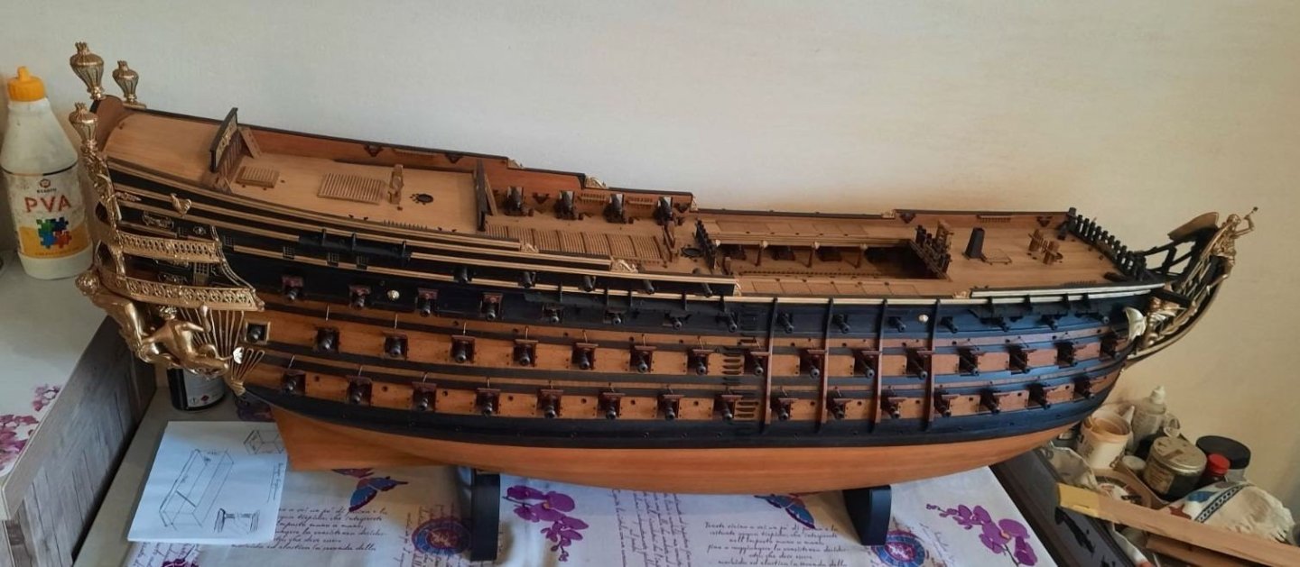 Dauphin Royal03.jpg