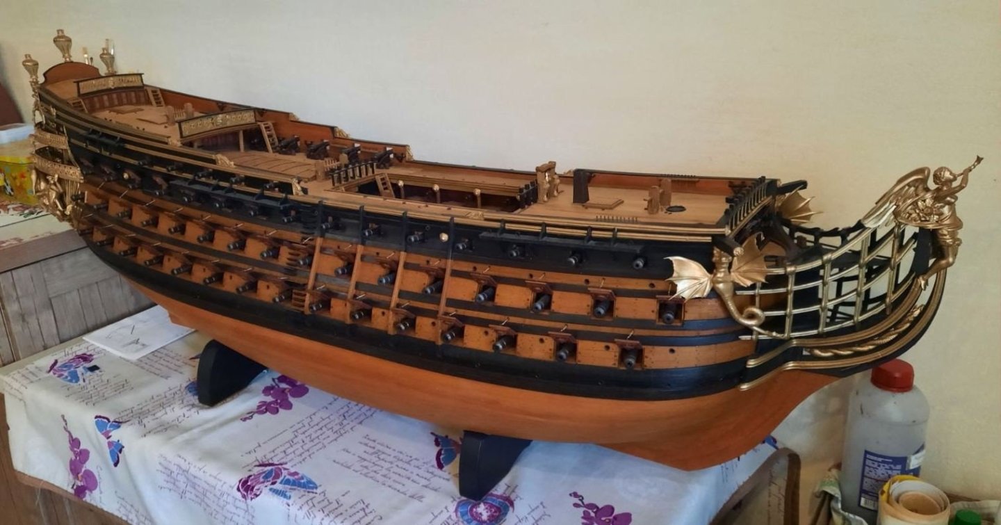 Dauphin Royal04.jpg