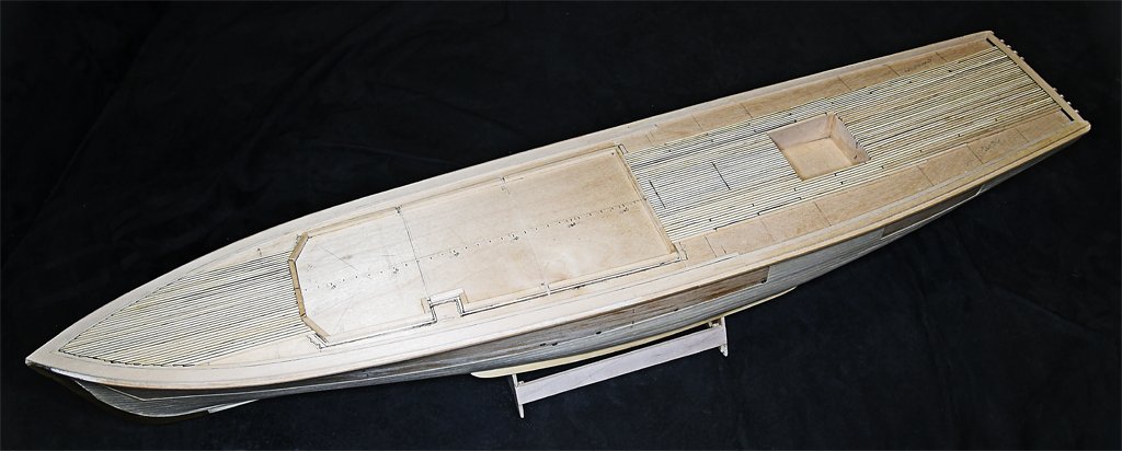 Partiallyplankeddeck.jpg.abbc34a455b76849703e53e125eadfc6.jpg