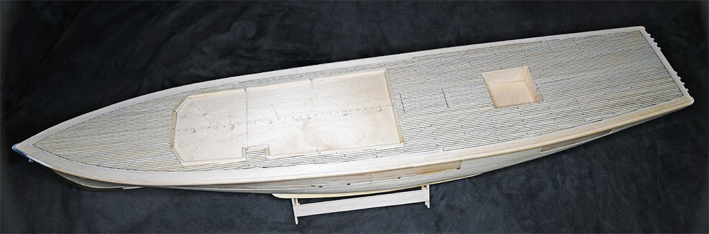 Plankeddeck2.jpg.9f2b50acfc0e165f0fd20b3340ae78cc.jpg