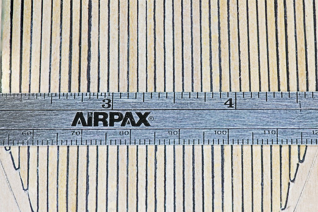 Planksandruler.jpg.bae286be1bdc63a16d25bcead49f9813.jpg