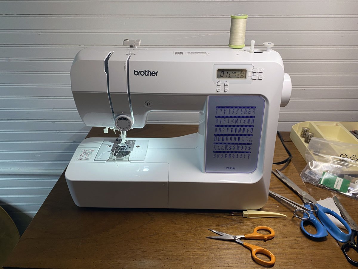 Sewingmachine-Brother.jpg.da594b56e72dde082b6372c26622b54f.jpg
