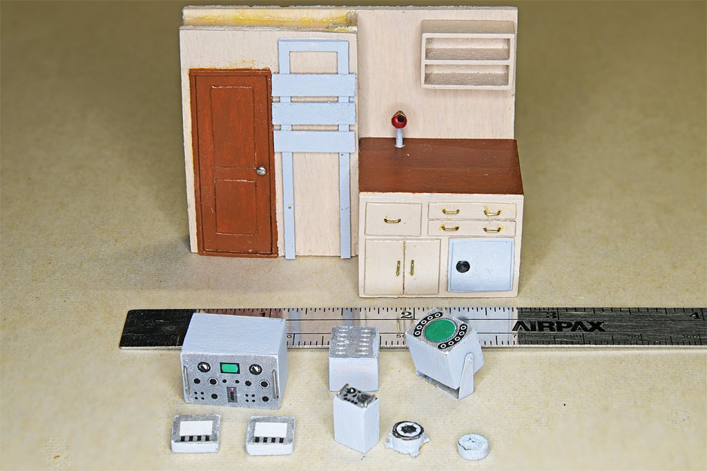 pilothouseaftbulkheadinstruments.jpg.95b6e191888493f842cb158815c98df1.jpg