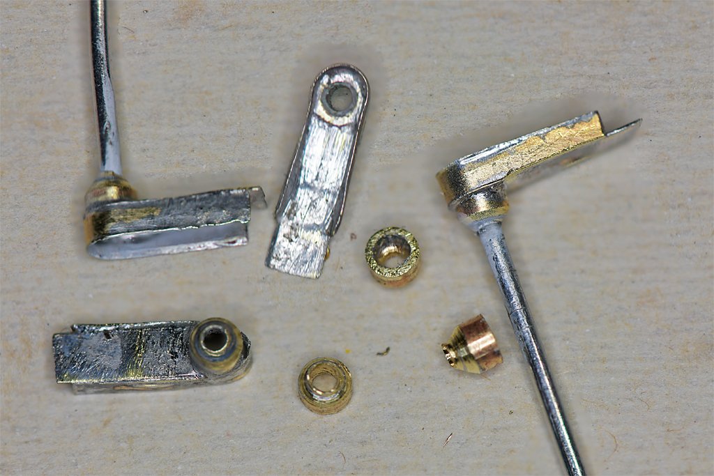 deckdrainparts.jpg.eda2873e76c4fd397ab0e43a577663e6.jpg